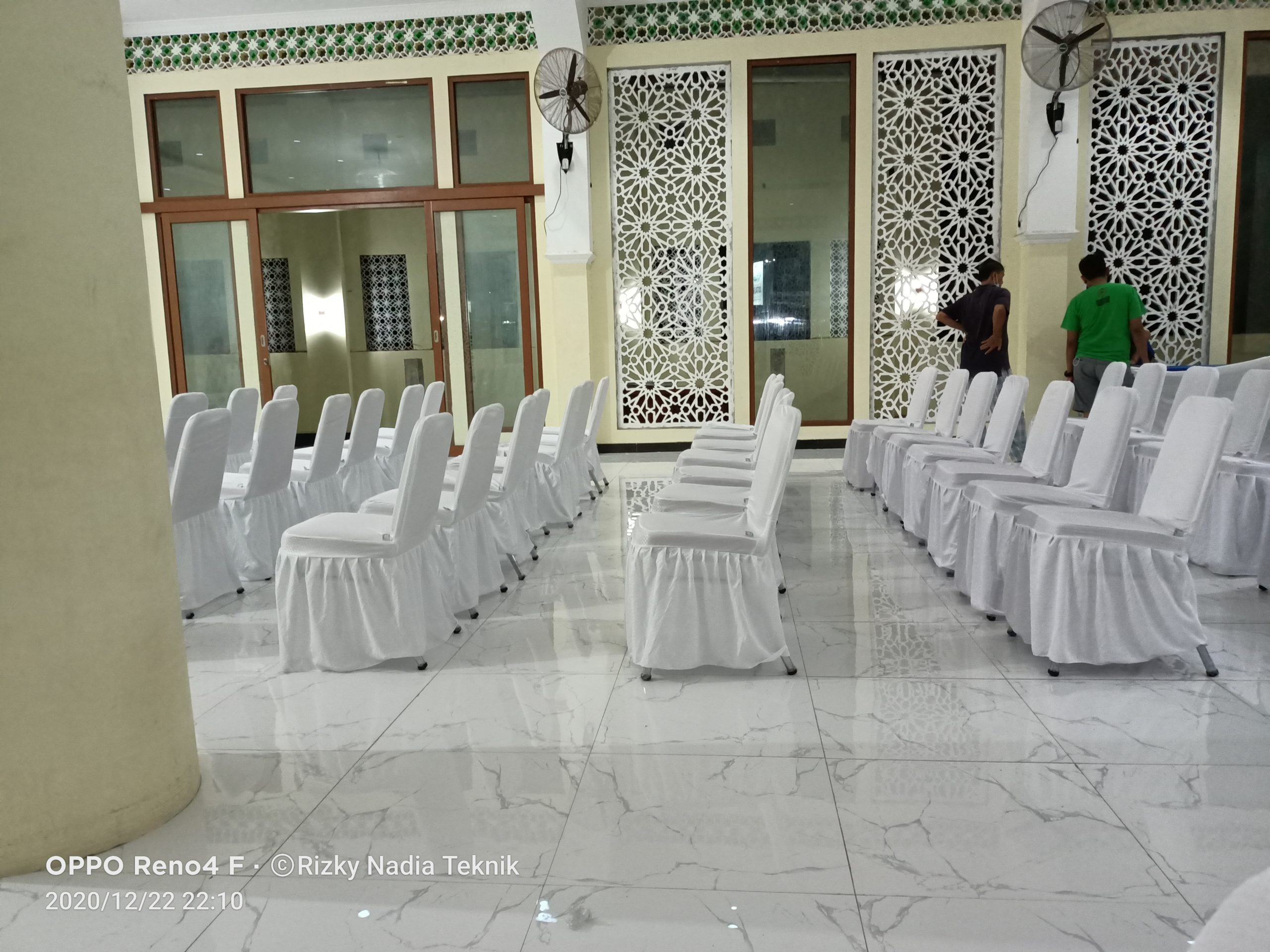 Bagaimana Memilih Alat Pesta yang Tepat untuk Acara Outdoor?